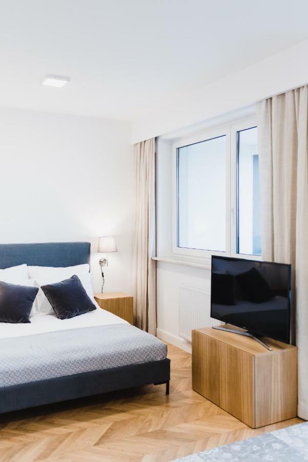 LuxLux Apartments Silver Dove Varsovie Extérieur photo